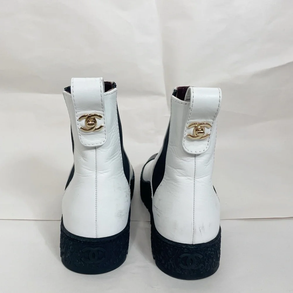 CHANEL Calfskin Cap Toe CC Turn lock Ankle Boots